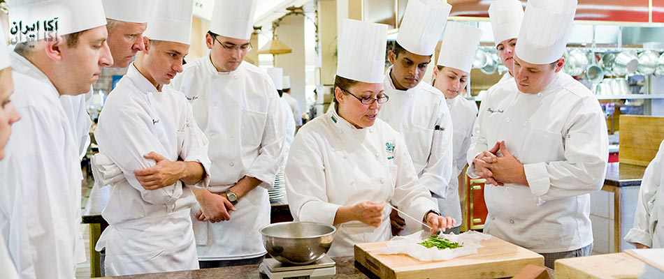 بهترین آموزشگاه آشپزی بین المللی در تهران | کلاس آشپزی مقدماتی تا پیشرفته با مدرک معتبر